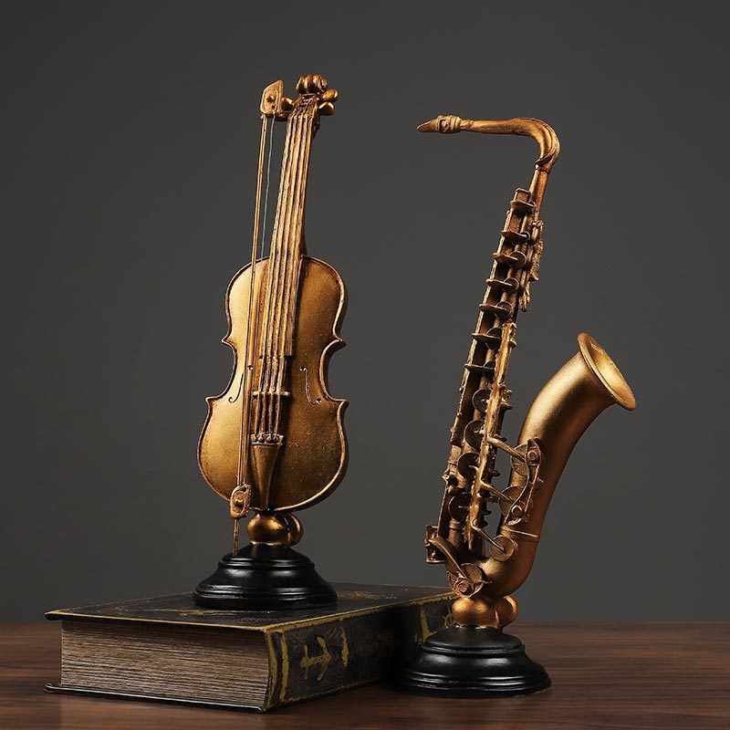 Wine & Beer Shop Photos - Modelli di sassofono per violino vintage