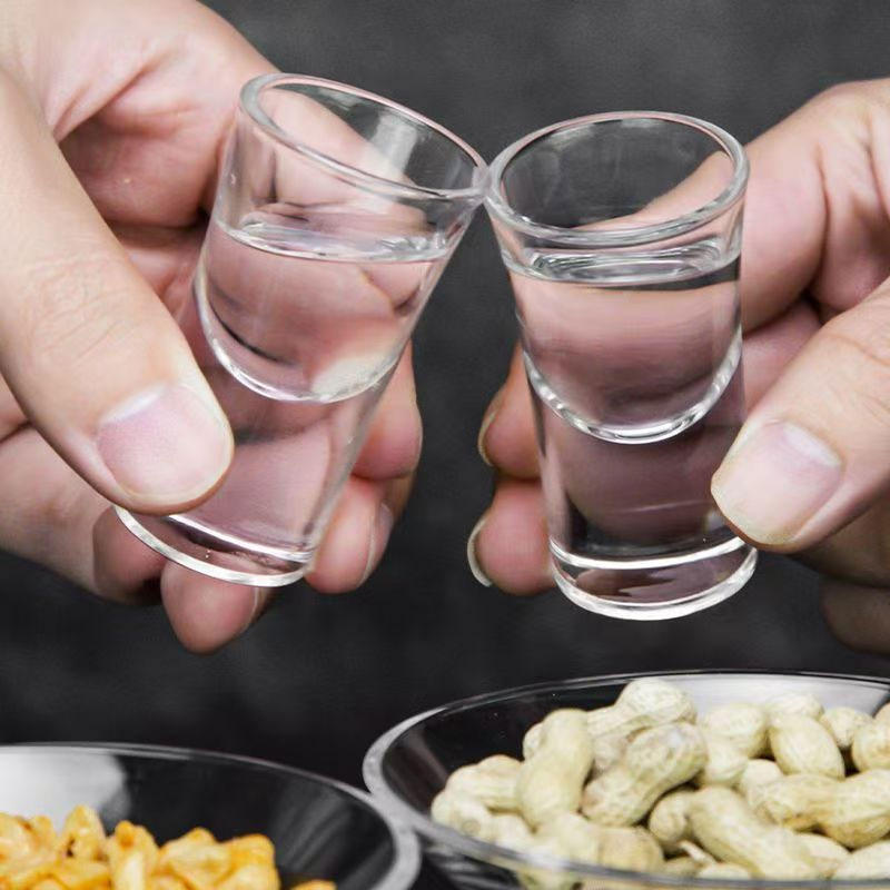 Bicchierini da 10ml/15ml per B - Wine Vodka Beer recensione e prezzo